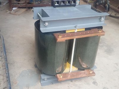 �����׃����